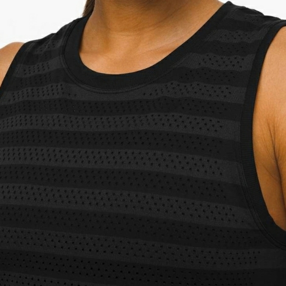Lululemon Breeze By Muscle Tank - Picture 3 of 10